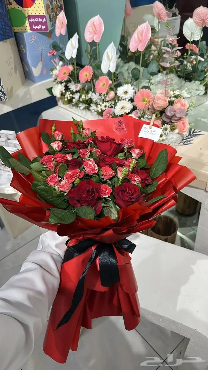 منسق ورد هدايا يبحث عن عمل لتواصل عل ا الوتساب 46