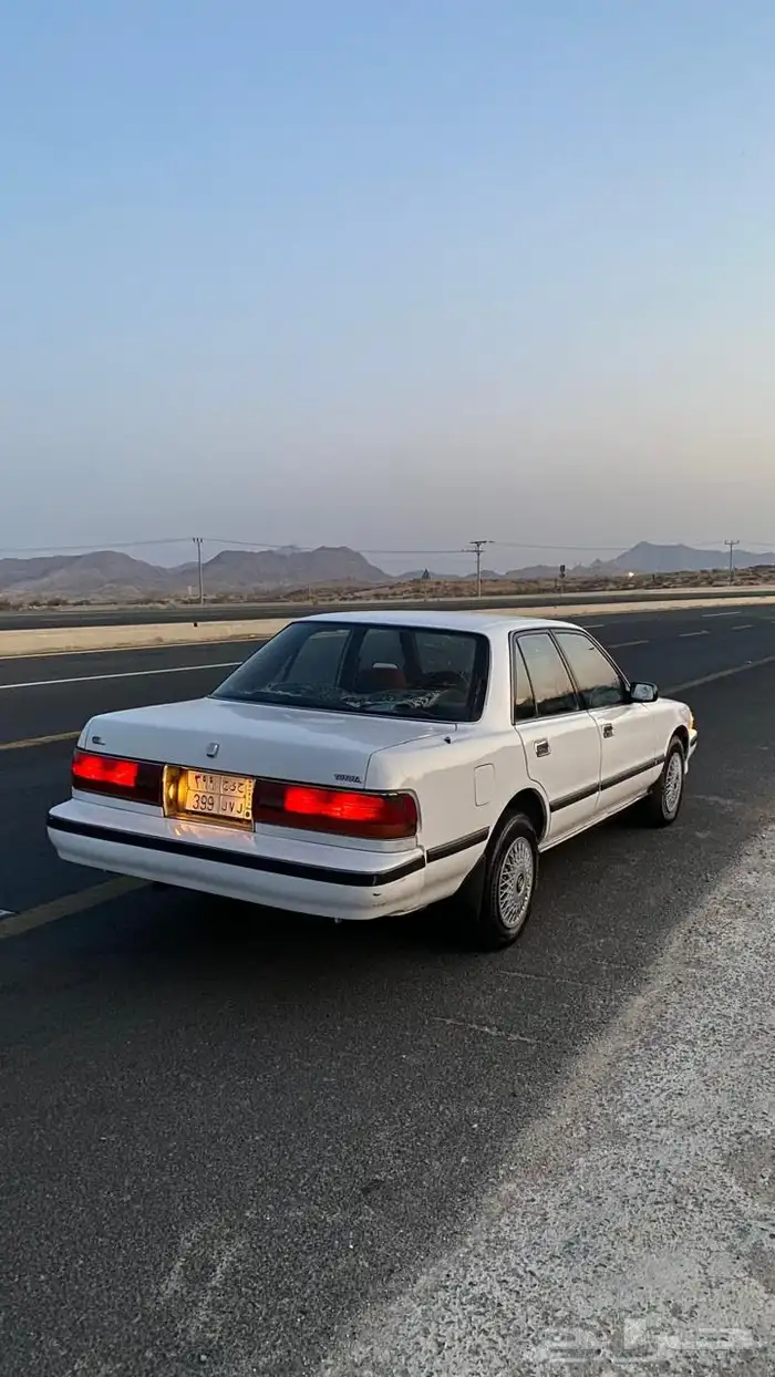 كرسيده 95 جي ال فيها الرفرف الي ورا يسار صدمه بصيطه 3