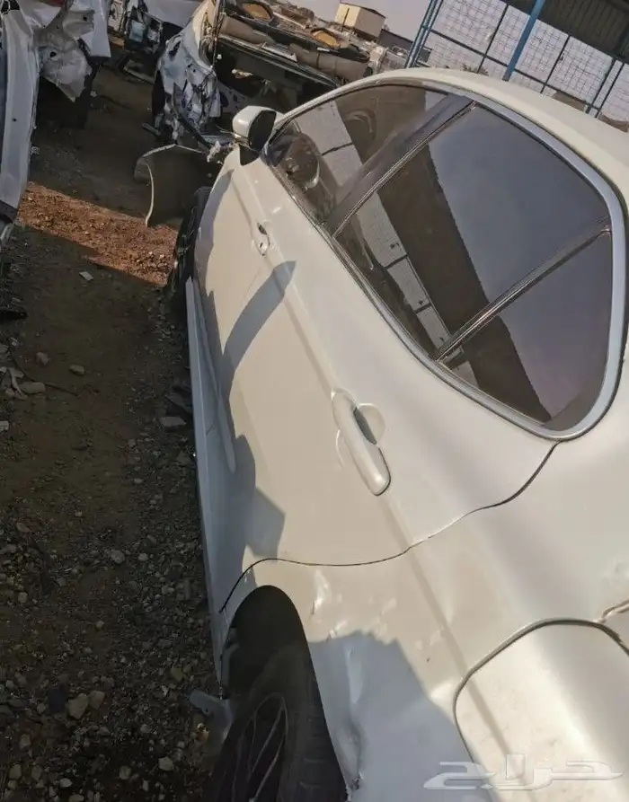 يوجد لدينا جميع انواع قطع غيار السيارات المستخدمه تشليح 4