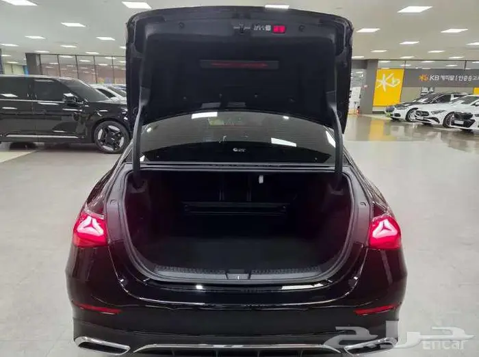 مرسيدس بنز E300 AMG 2025 الميموني للاستيراد من كوريا 12