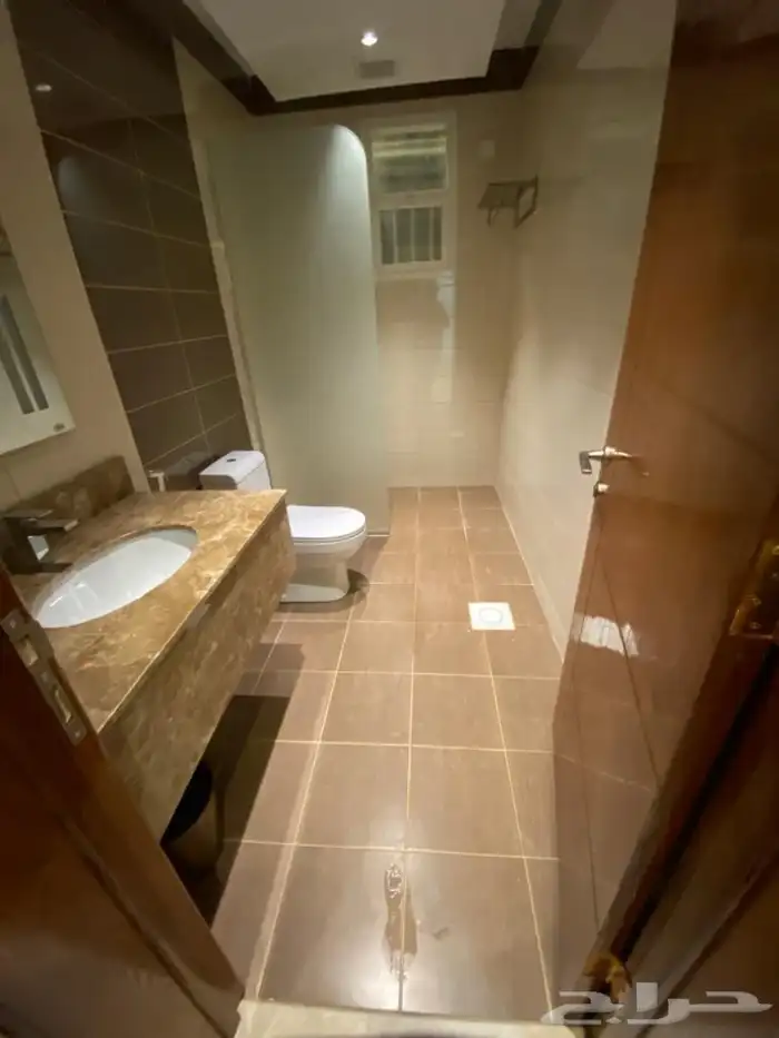 شقه وفيلا فاخرة للإيجار الشهري   سنه دراسيه  سنوي 7