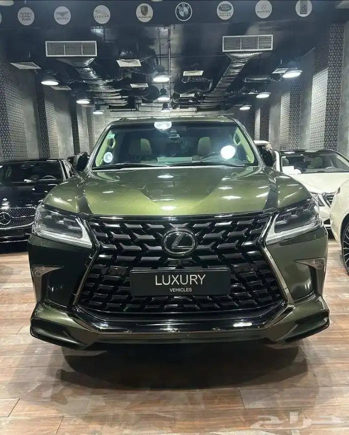 جيب لكزس LX 570 موديل 2021 8