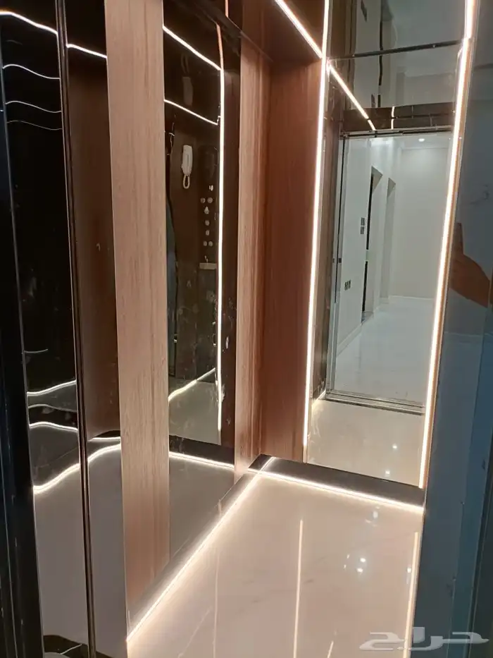 مصاعد تعيش العمر 2