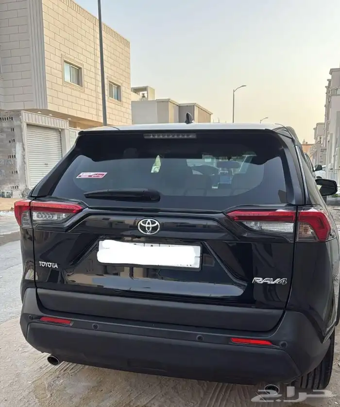 تويوتا راف فور 2023 1