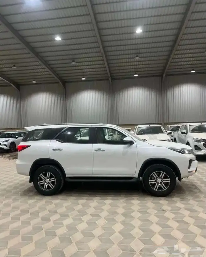 تويوتا فورتشنر. دبل 4 سلندر 2025 3