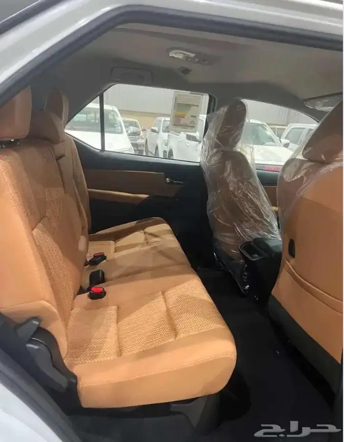 تويوتا فورتشنر. دبل 4 سلندر 2025 8