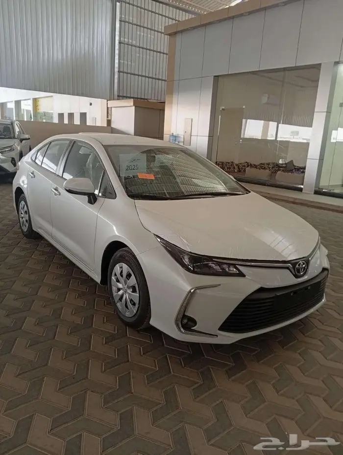 تويوتا كورولا 2.0 2025 عبداللطيف جميل 4