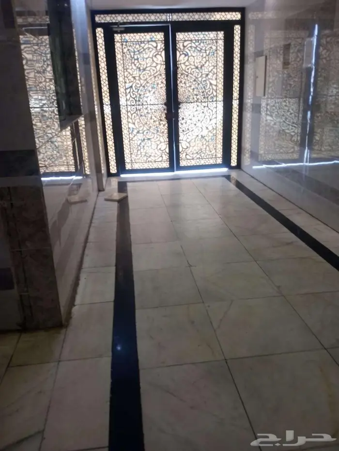 شقه فاخره للايجار جده 1700 11