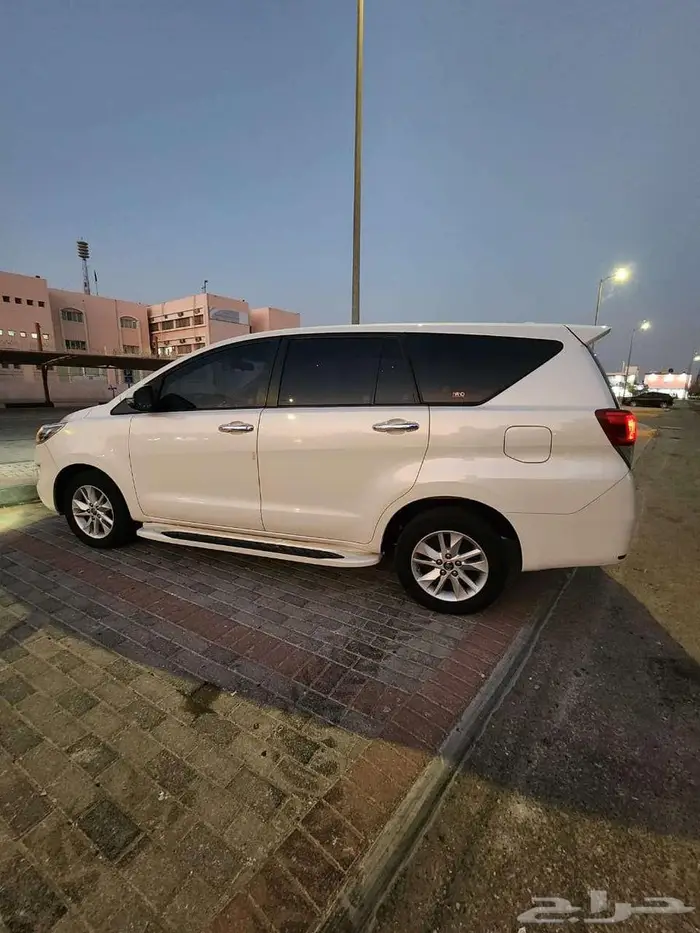 تويوتا أنوفا 2018 1