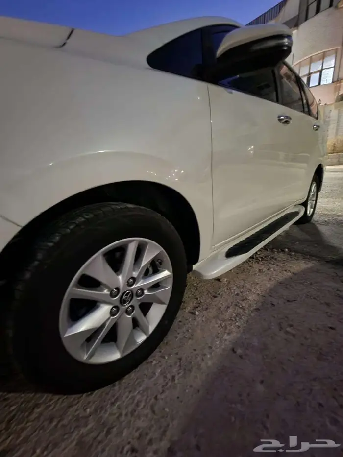 تويوتا أنوفا 2018 5