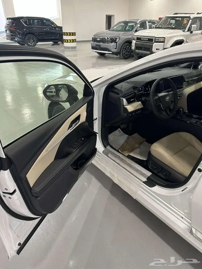 تويوتا كامري LE نص فل 2025 اقل سعر كاش واقساط 8