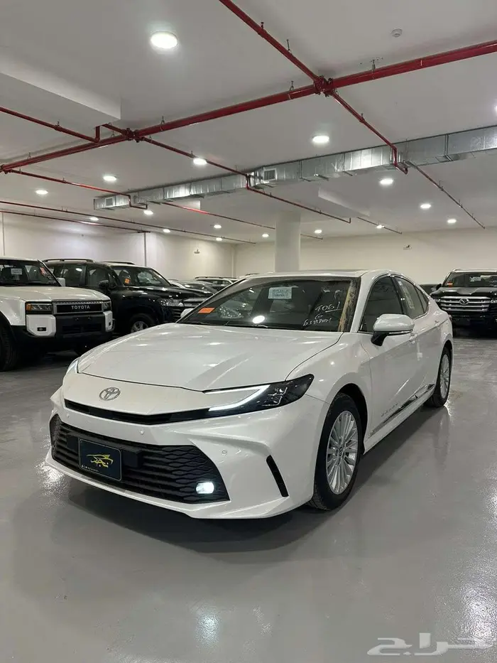 تويوتا كامري LE نص فل 2025 اقل سعر كاش واقساط 0