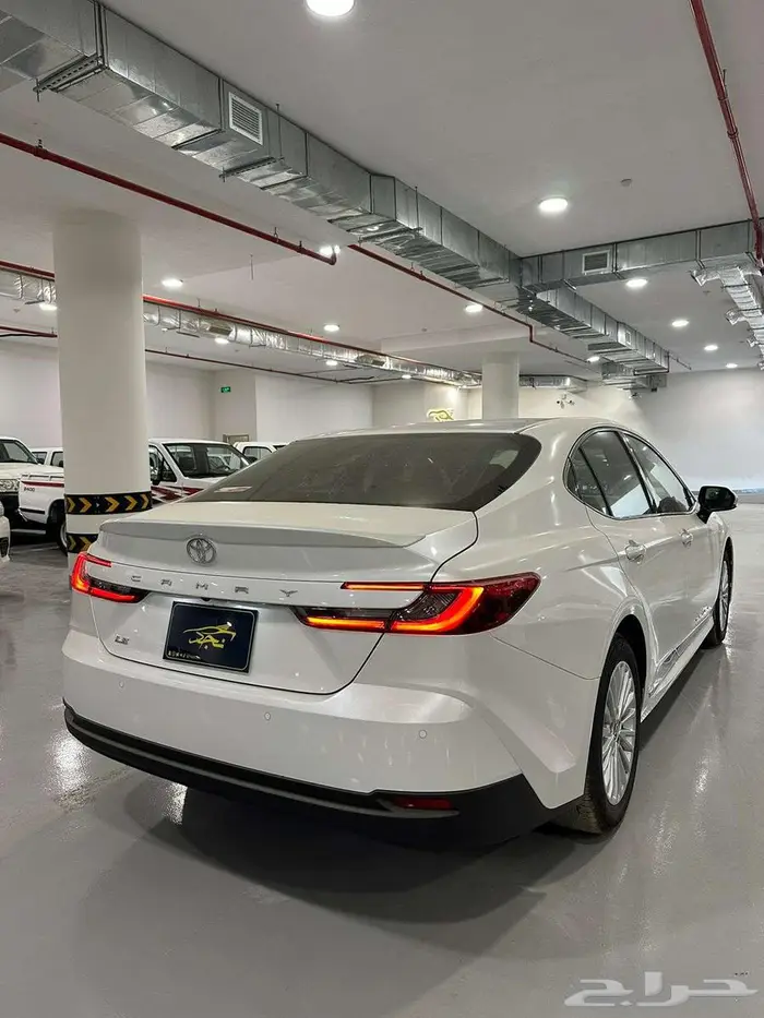 تويوتا كامري LE نص فل 2025 اقل سعر كاش واقساط 3