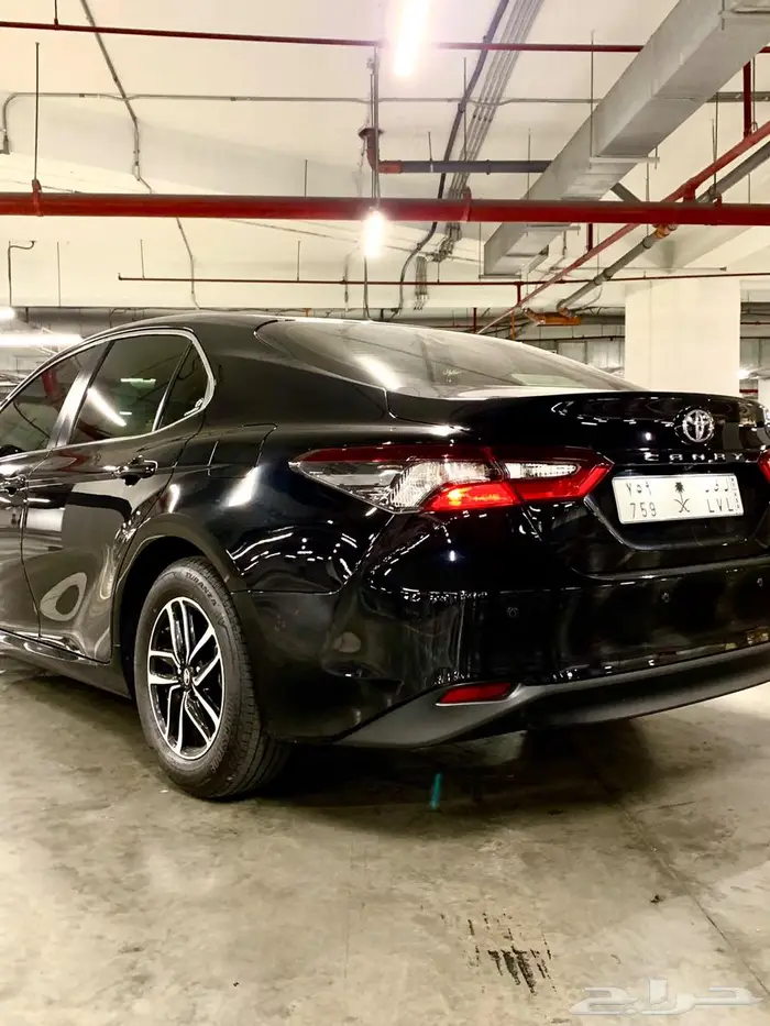 كامري اسود 23 5