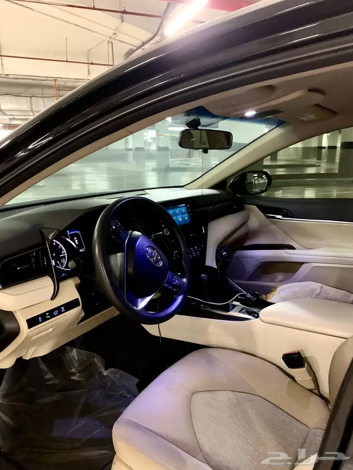 كامري اسود 23 8