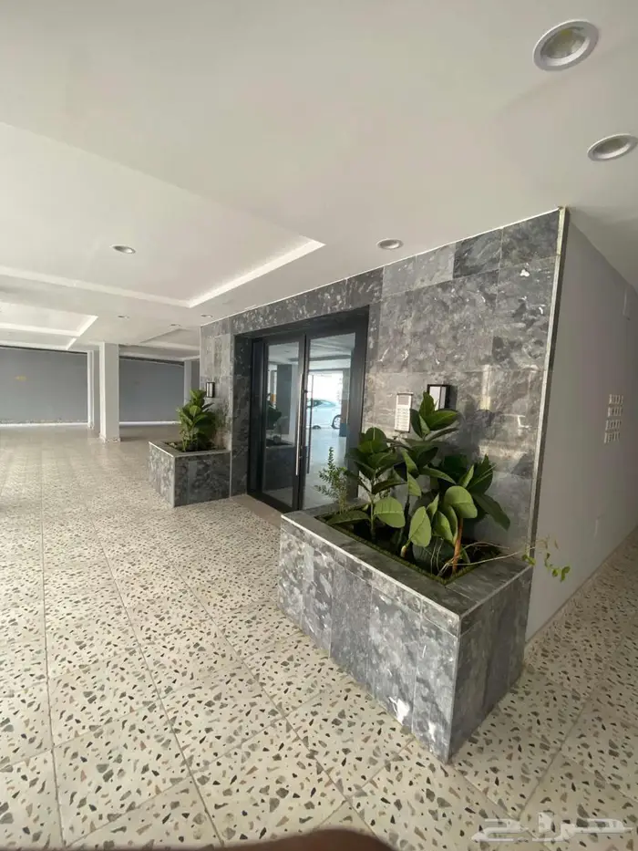 شقة 5 غرف بحي ابرق الرغامة بسعر 580 الف افراغ فوري 1