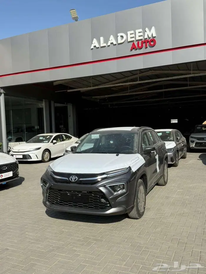 تويوتا اوربان كروزر GLX فل كامل 2026 1