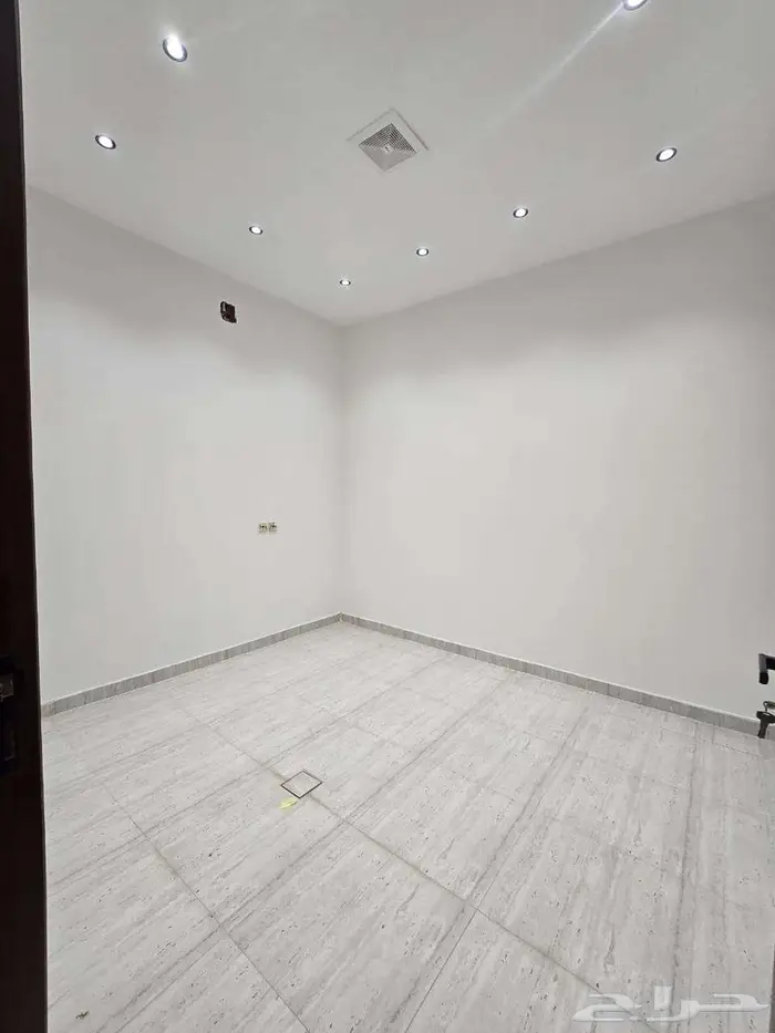 فيلا تاون هاوس بحى طويق غرب الرياض 3