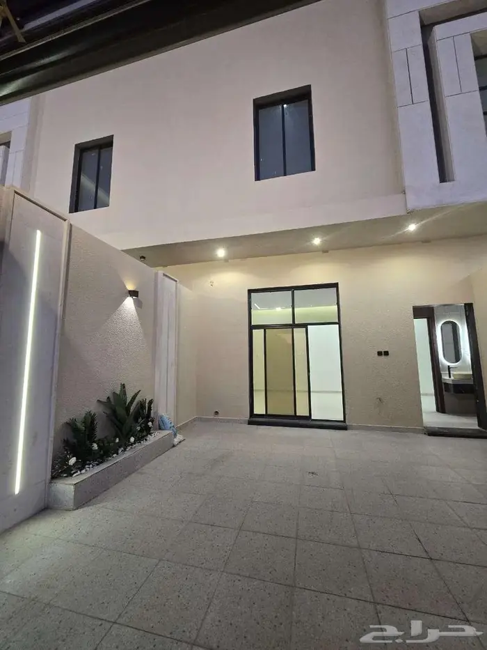 فيلا تاون هاوس بحى طويق غرب الرياض 0