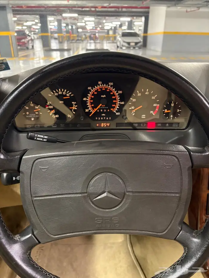 مرسيدس SL500 1990 6