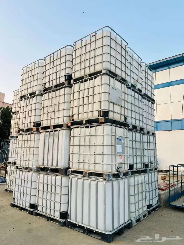 خزانات مياه سعة 1000 لتر-1000 L WATER TANKS- 1