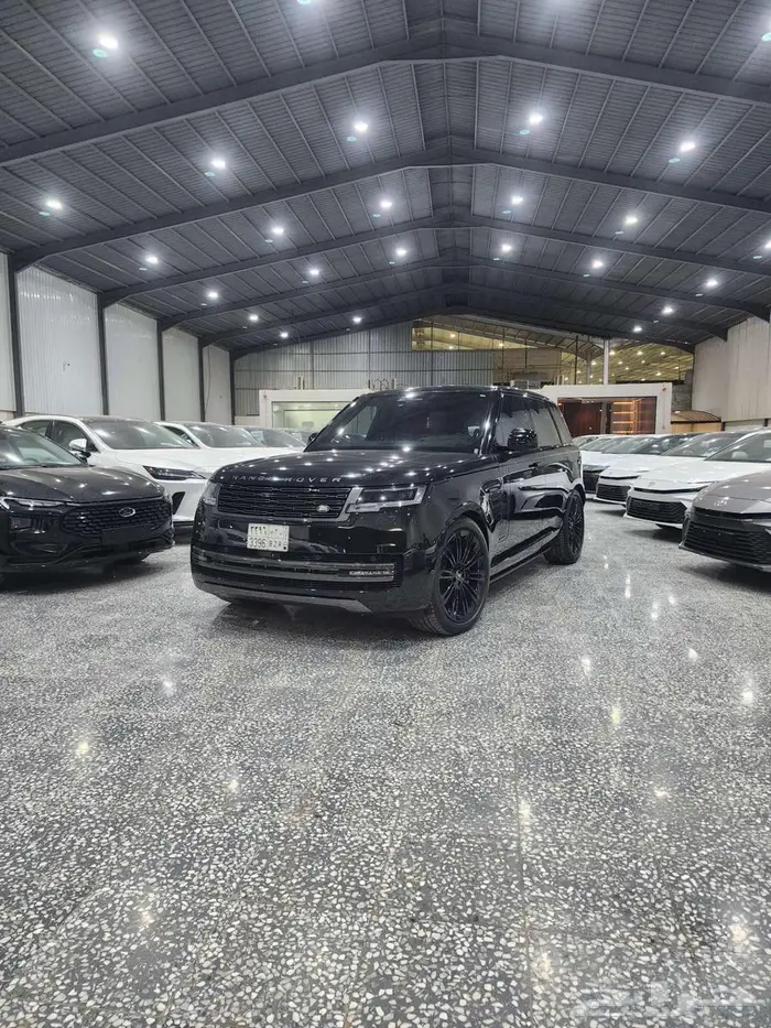 لاند روفر اوتو غرافي 2023 بلاك اديشن خليجي 0