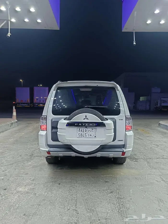 باجيرو مستوبيشي 2012 11