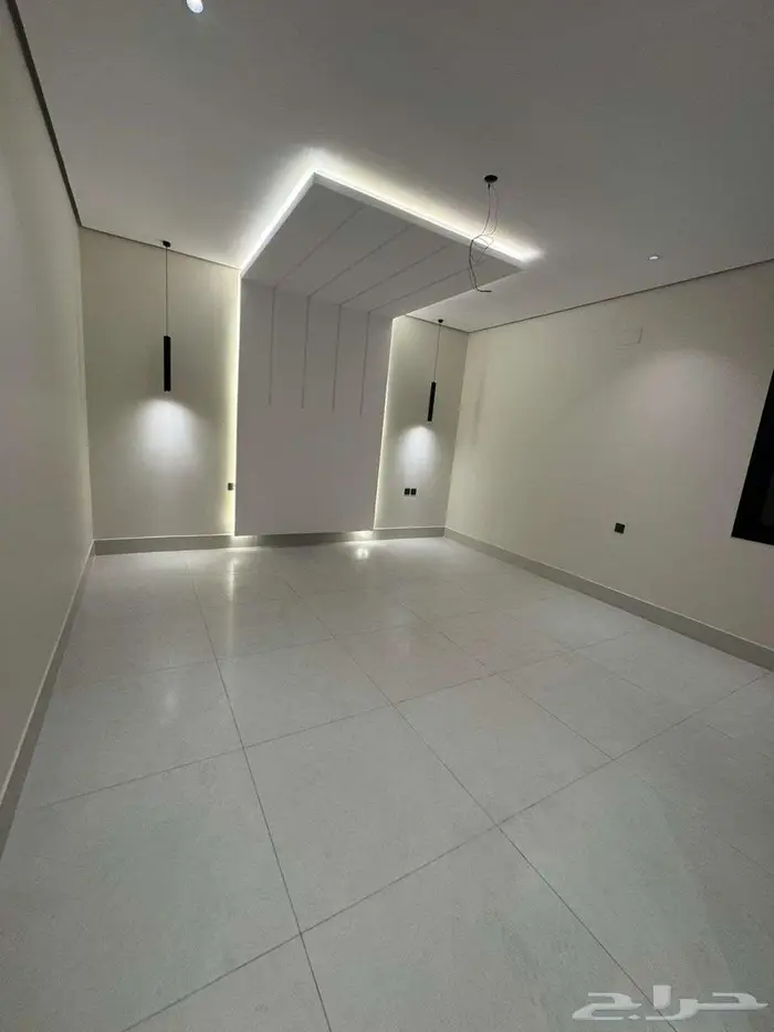 شقة دور ثاني للبيع بحي الاخضر 7