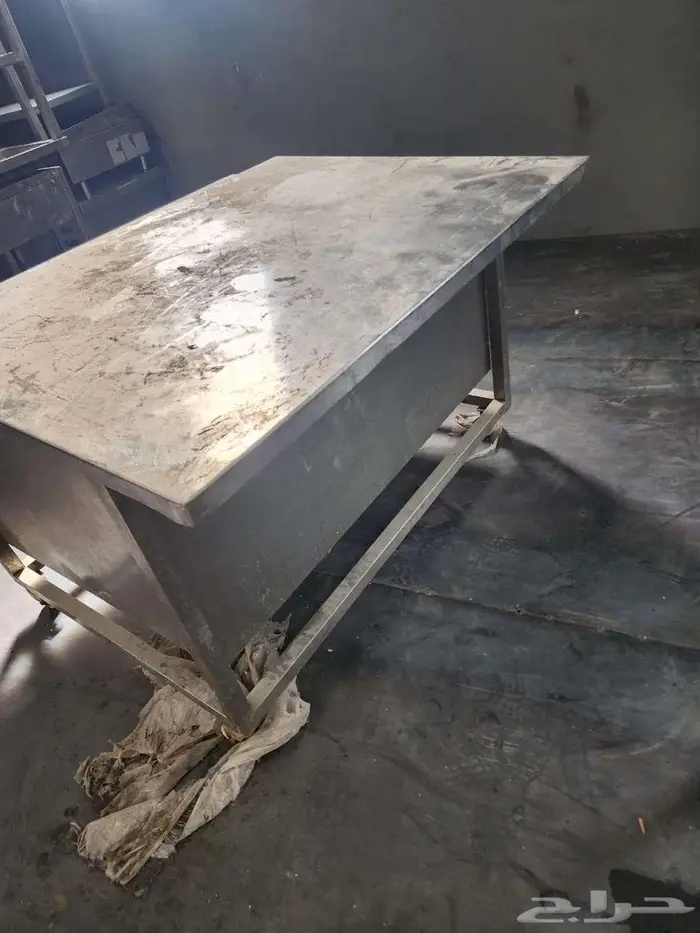 تصفية معدات مطاعم كمية ضخمة   البيع جملة فقط   الرياض 9