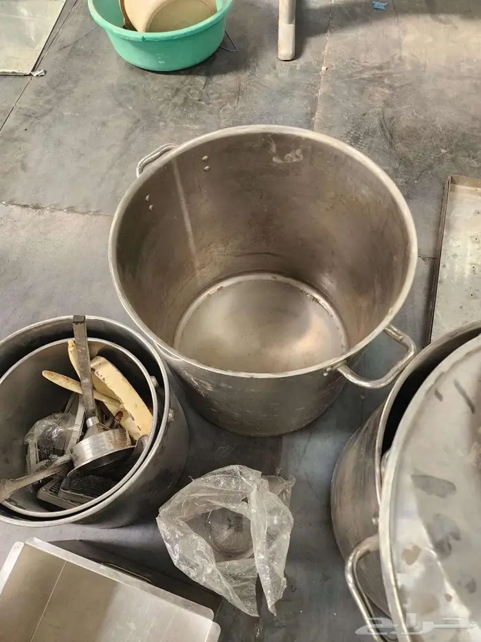 تصفية معدات مطاعم كمية ضخمة   البيع جملة فقط   الرياض 21