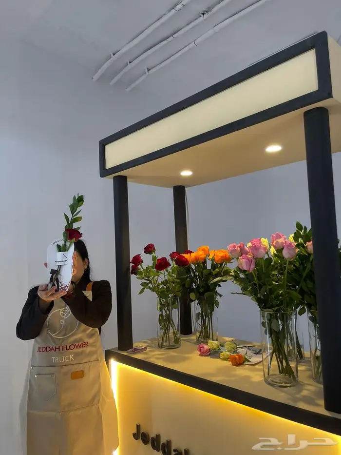 عربية ورد خشبيه 2