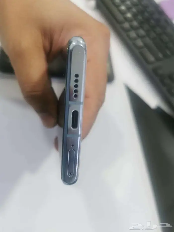 للبيع هواوي بي 30 برو نظيف جدا.. تم تخفيض السعر 3