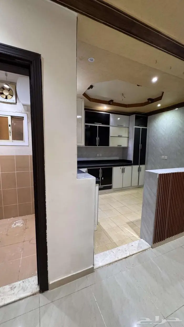 شقة أربع غرف وصالة جلوس للايجار السنوي جدة المروة 7