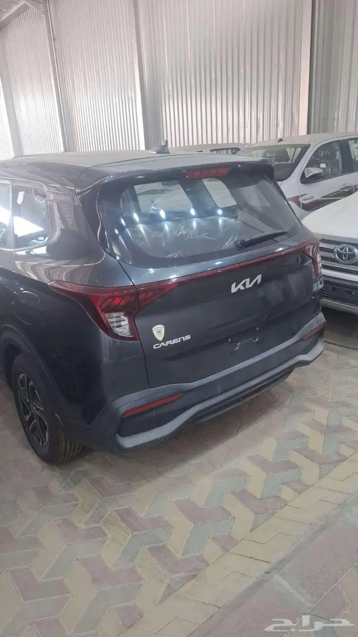 كيا كارنز ستاندر موديل 2025 2