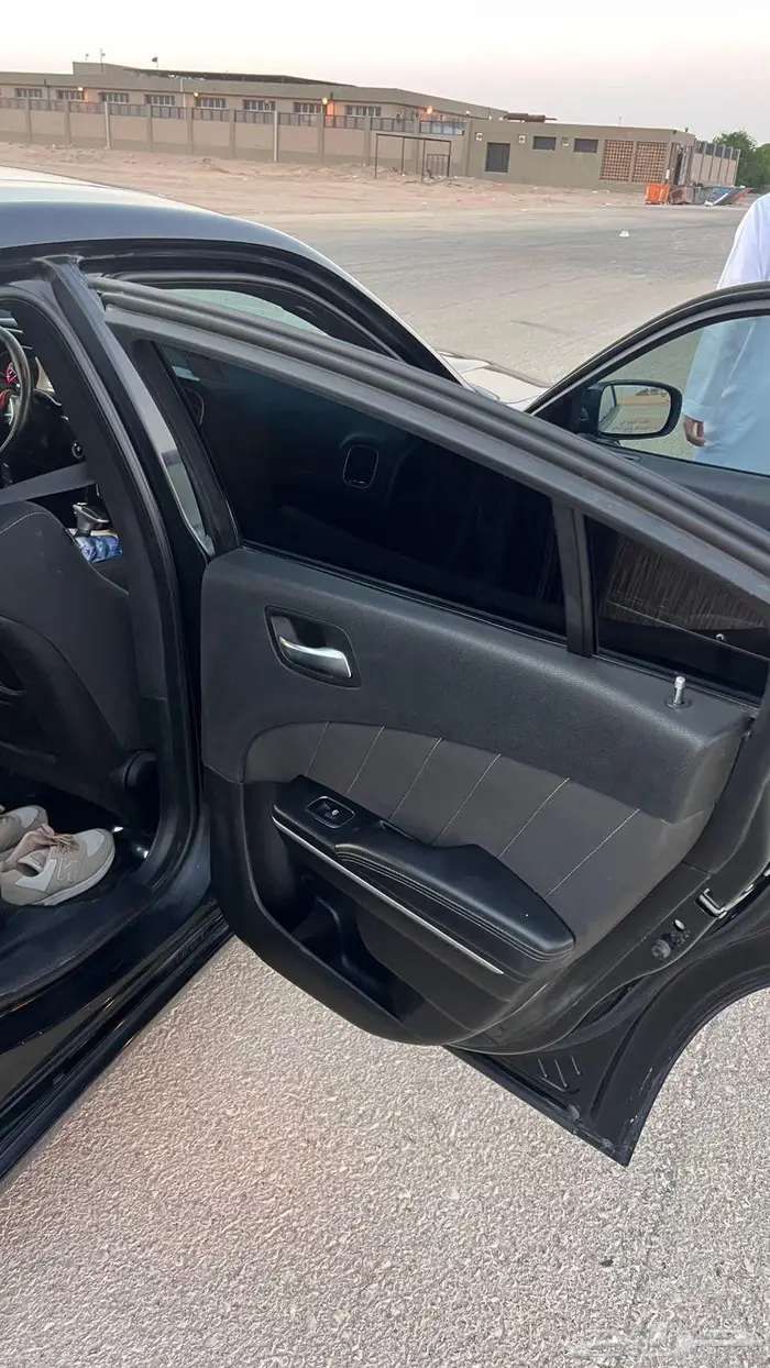 للبيع تشارجر ارتي 2016 فل هاوس 12