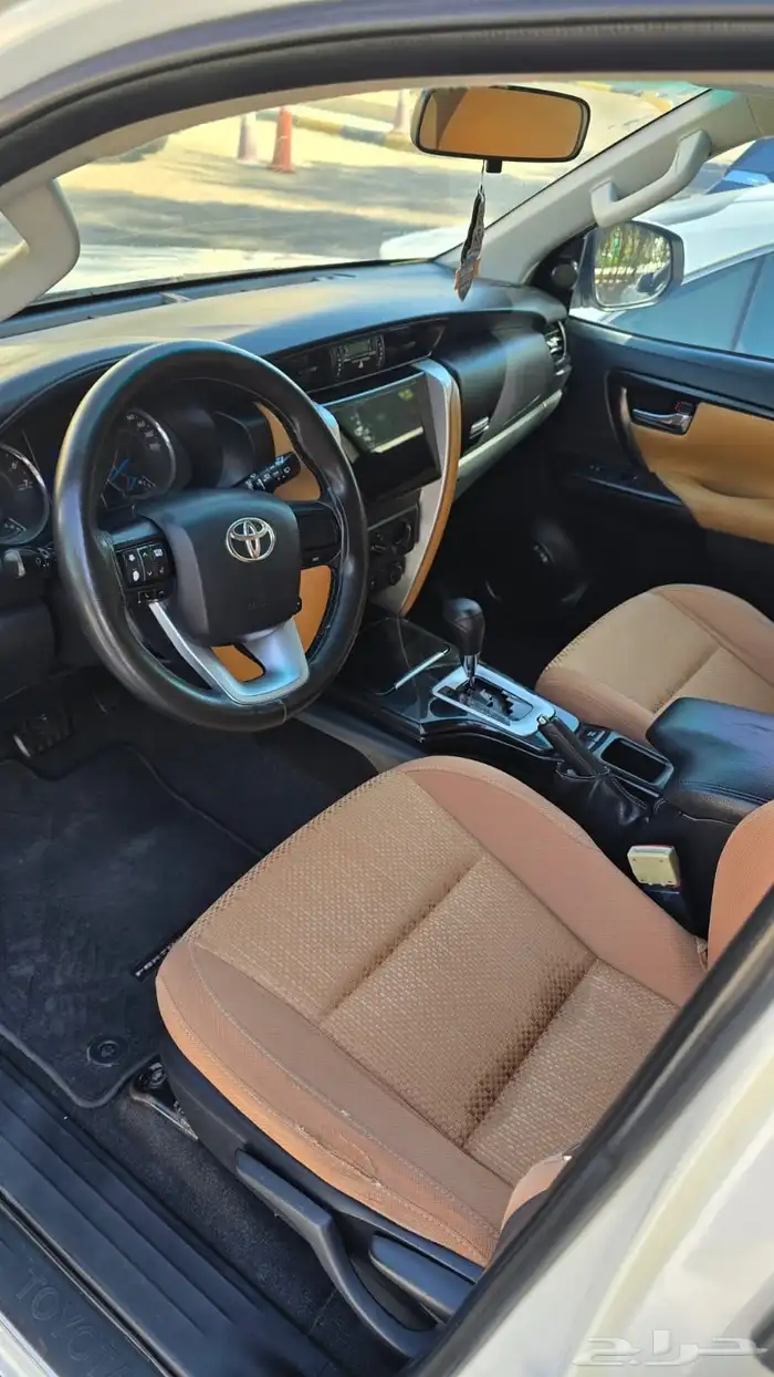 للبيع فورشنر 2017 بدون دبل 2