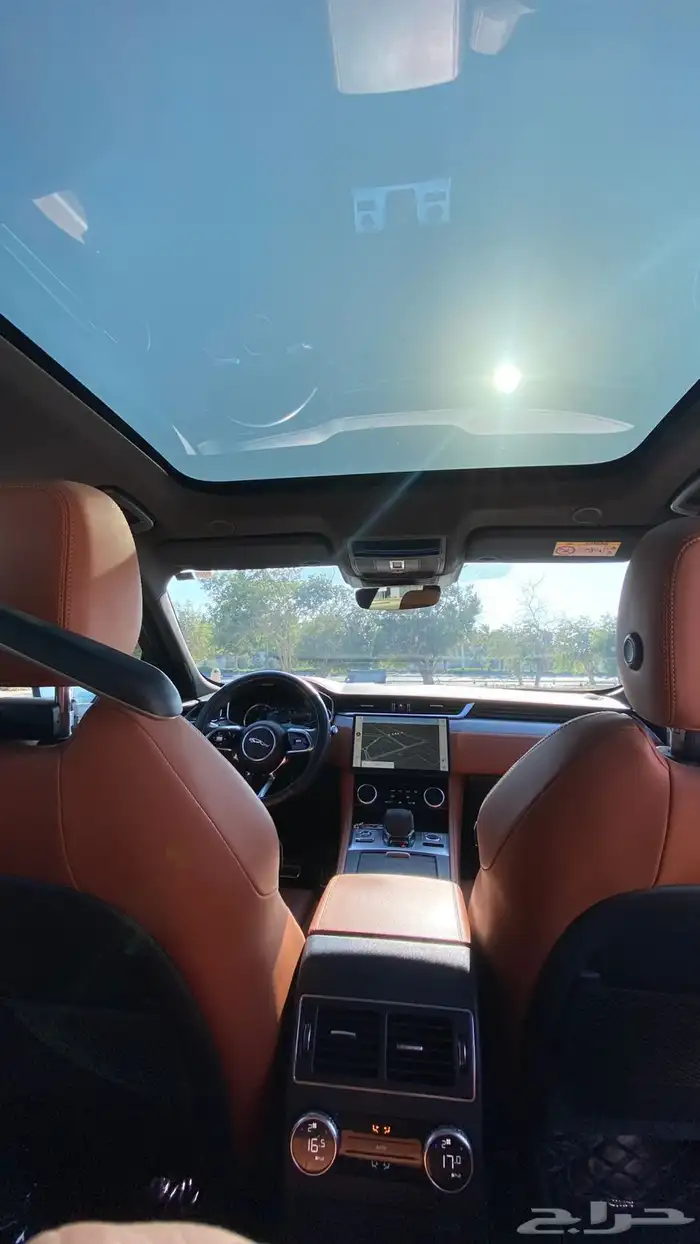 جاكوار f pace 2022 R dynamic 39