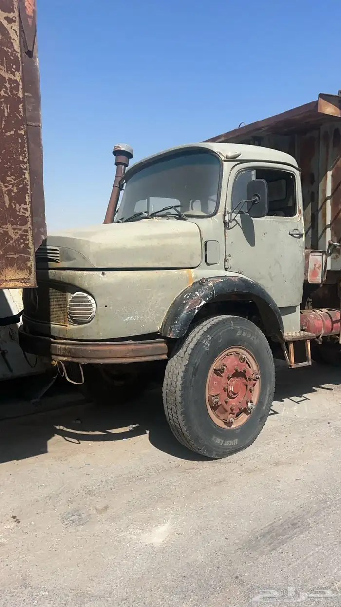 عراض الكم قلاب بواز موديل 1981 وثني1982مجداد مفحوص نقل خاص 1