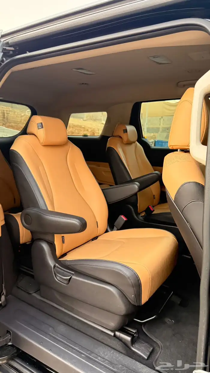 كيا كارنيفال 2021 ( ديزل ) فل كامل بحالة ممتازة 14