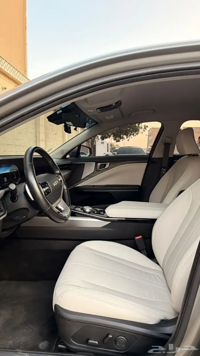 كيا K8 2023 ( بنزين) فل كامل بحاله الوكاله 8