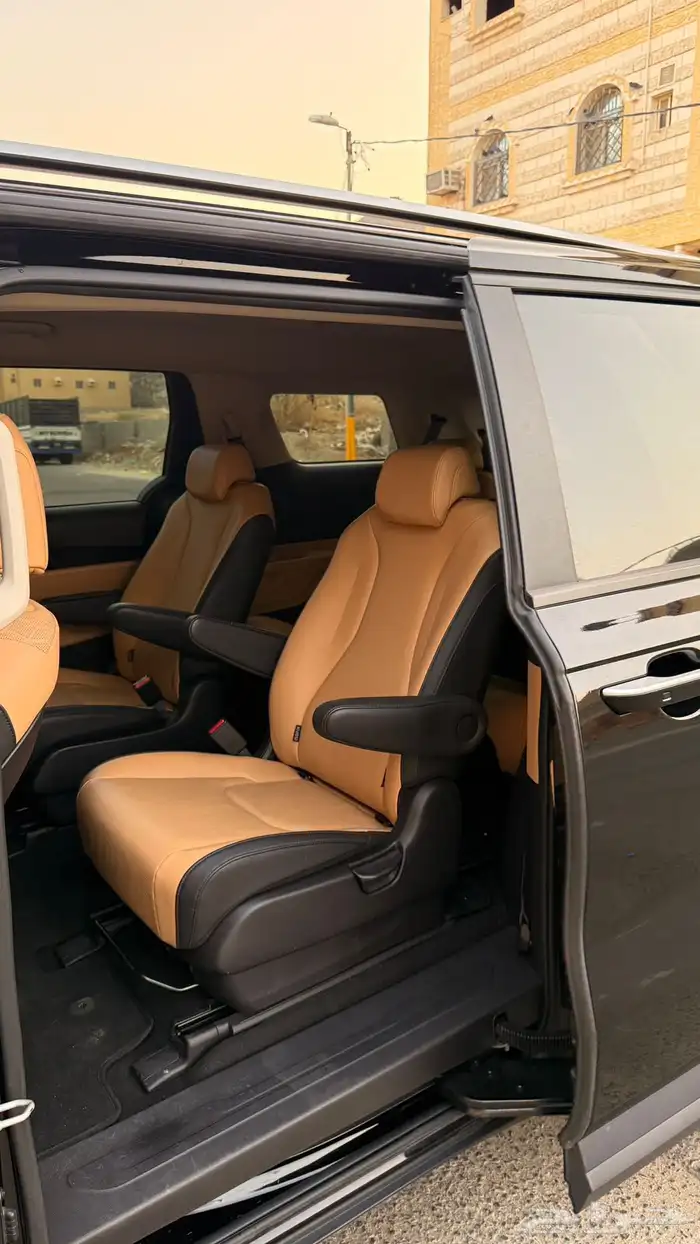 كيا كارنيفال 2021 ( ديزل ) فل كامل بحالة ممتازة 11