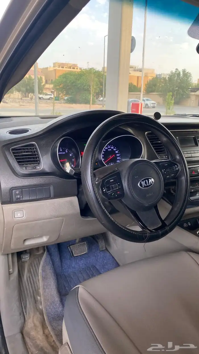 كيا كرنفال 2016 11
