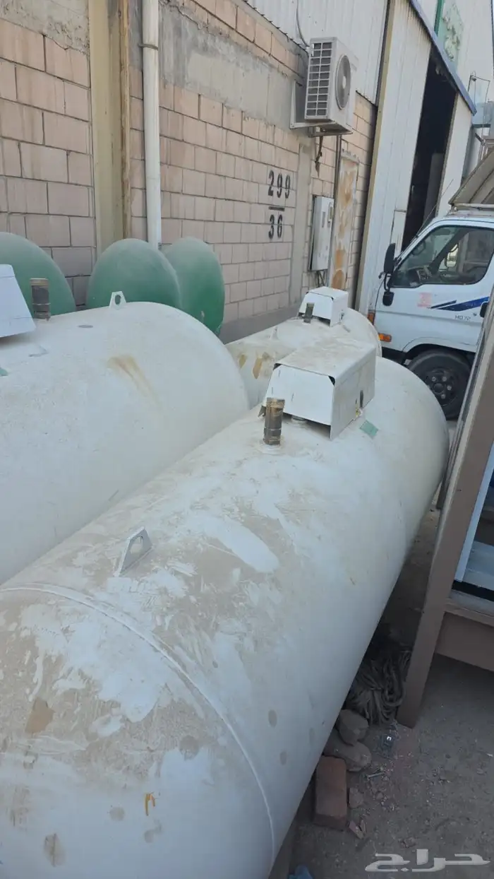 خزان غاز2000 لتر موديل2020 منظم احمر وفاتورة ضمان على الشرط 1