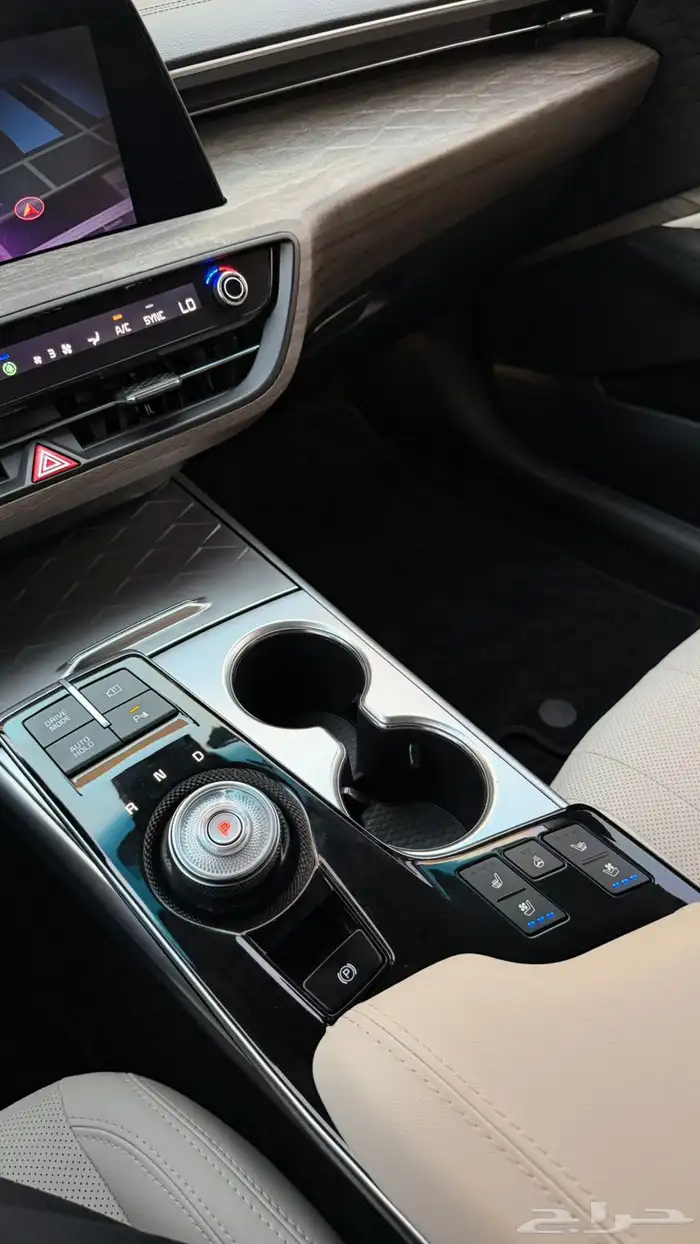 كيا K8 2023 ( بنزين) فل كامل بحاله الوكاله 14