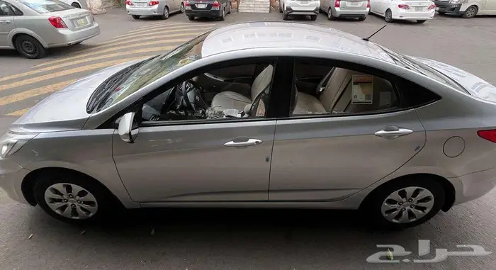 هيونداي أكسنت 2018  1400 سي سي بحالة ممتازه 2