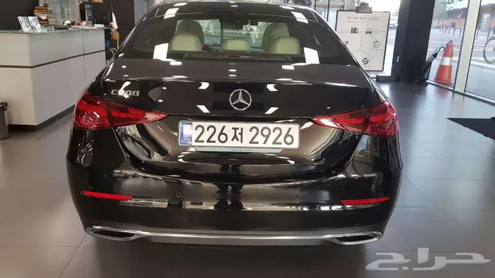 مرسيدس C200 موديل 2025 اصفار 5
