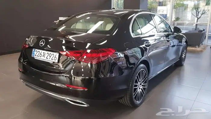 مرسيدس C200 موديل 2025 اصفار 2