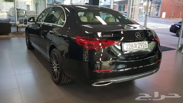 مرسيدس C200 موديل 2025 اصفار 3