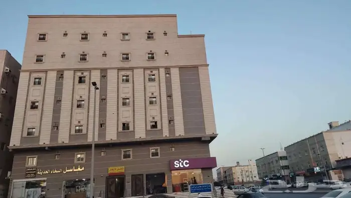 شقه فاخره للايجار جده 1700 13