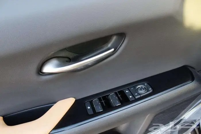 لكزس - UX 300 - CH - فل كامل - خليجي - 2025 السعر 173000 14